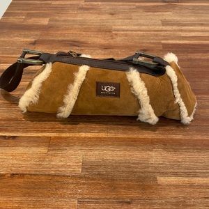 New UGG Sundance Ultra Rip Purse